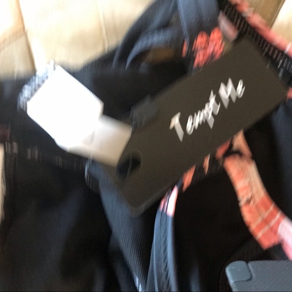 Tempt Me Women’s Large One Piece Floral Swimsuit! - Picture 3 of 4